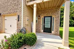 2557 Castellan Dr, Atlanta, GA 30316 - Photo 9