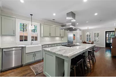 2079 Dunwoody Street NE, Atlanta, GA 30317 - Photo 15