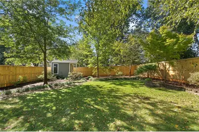 2079 Dunwoody Street NE, Atlanta, GA 30317 - Photo 43