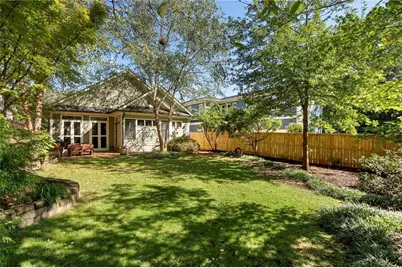 2079 Dunwoody Street NE, Atlanta, GA 30317 - Photo 39