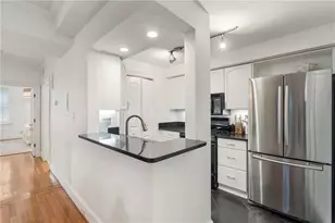 2840 Peachtree Rd NW, Atlanta, GA 30305 - Photo 15