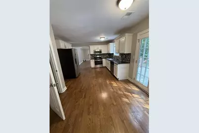 944 Crossing Rock Drive, Lawrenceville, GA 30043 - Photo 7