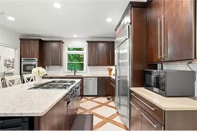 545 Greenland Road, Sandy Springs, GA 30342 - Photo 13