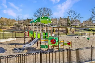 1052 Johnson Grove, Atlanta, GA 30318 - Photo 29