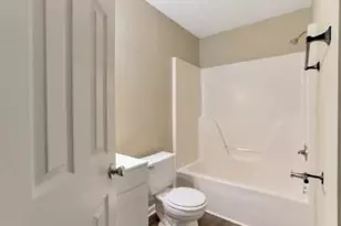 6488 Wellington Chase Ct, Lithonia, GA 30058 - Photo 17