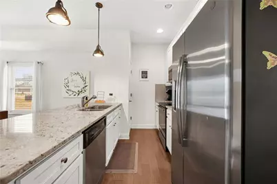 617 Chestnut Street, Hapeville, GA 30354 - Photo 7