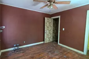 1057 Washington Ave, East Point, GA 30344 - Photo 15