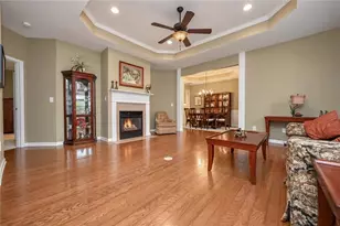 229 Villa Park Cir, Stone Mountain, GA 30087 - Photo 5