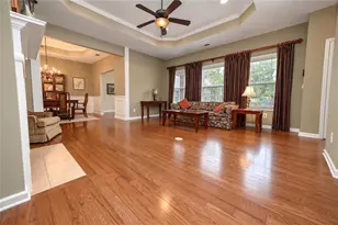 229 Villa Park Cir, Stone Mountain, GA 30087 - Photo 7