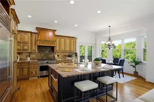 1133 Park Overlook Dr NE, Atlanta, GA 30324 - Photo 5