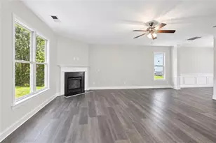 2611 Providence Ct, Fairburn, GA 30213 - Photo 3