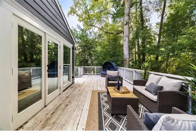 2251 Fairhaven Circle NE, Atlanta, GA 30305 - Photo 15