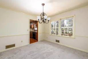 462 Emily Dr SW, Lilburn, GA 30047 - Photo 17