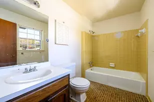 462 Emily Dr SW, Lilburn, GA 30047 - Photo 21