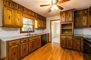 462 Emily Dr SW, Lilburn, GA 30047 - Photo 13