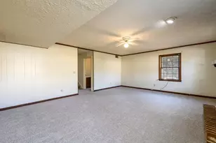 462 Emily Dr SW, Lilburn, GA 30047 - Photo 9