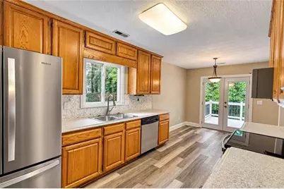 4302 Derbyshire Trace SE, Conyers, GA 30094 - Photo 7