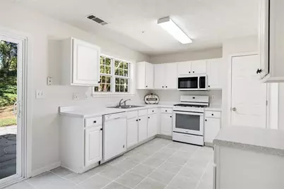 1389 Glenover Way, Marietta, GA 30062 - Photo 15