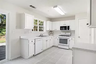 1389 Glenover Way, Marietta, GA 30062 - Photo 15