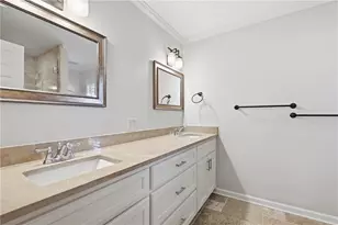 4946 Village Creek Dr, Dunwoody, GA 30338 - Photo 19