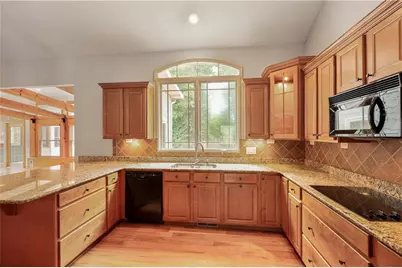 6090 Shadburn Ferry Road, Buford, GA 30518 - Photo 9