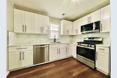 2034 Corners Cir, Lithonia, GA 30058 - Photo 7