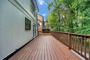 842 Brandy Oaks Ln, Stone Mountain, GA 30088 - Photo 17