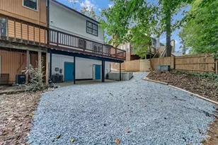 842 Brandy Oaks Ln, Stone Mountain, GA 30088 - Photo 35
