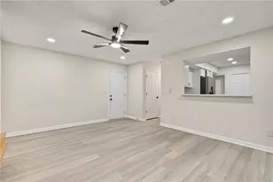 1251 Baldridge Dr, Lawrenceville, GA 30044 - Photo 13