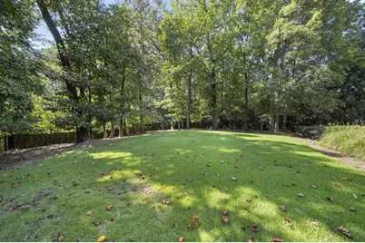 225 Skyridge Drive, Atlanta, GA 30350 - Photo 17