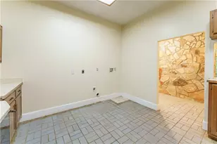 172 Leaf Lake Dr, Suwanee, GA 30024 - Photo 49