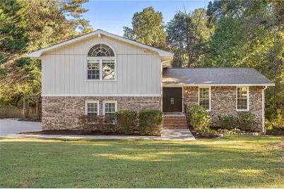 3774 Cherokee Place SE, Marietta, GA 30067 - Photo 1