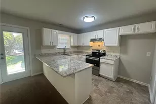 1975 Hollow Trace Way, Norcross, GA 30071 - Photo 5