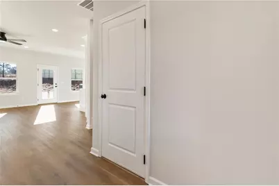 14 Wade Street, Winder, GA 30680 - Photo 5