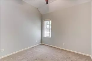 2515 Chandler Grove Dr, Buford, GA 30519 - Photo 25