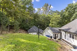 6550 Powers Ferry Rd NW, Sandy Springs, GA 30339 - Photo 41