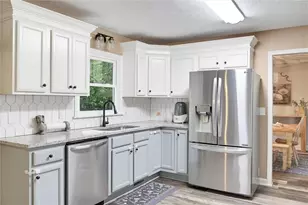 574 Ridge Lake Ln NW, Marietta, GA 30064 - Photo 11