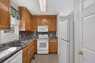 1038 Whispering Woods Dr, Canton, GA 30114 - Photo 17