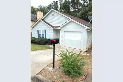 4231 Chestnut Lake Avenue, Lithonia, GA 30038 - Photo 1
