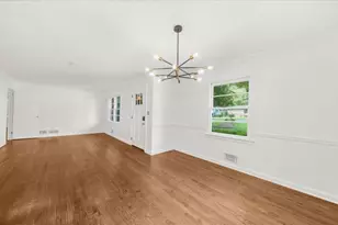 2201 Fairway Cir NE, Brookhaven, GA 30319 - Photo 13