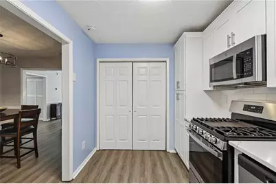 402 Dunbar Drive, Atlanta, GA 30338 - Photo 11