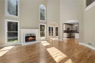 405 Island Cove Dr, Newnan, GA 30263 - Photo 15