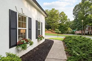 5620 Ashewoode Downs Dr, Johns Creek, GA 30005 - Photo 3