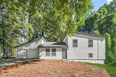 2868 Kathryn Circle SW, Atlanta, GA 30331 - Photo 1