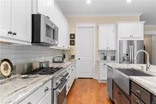 1307 Magnolia Path Way, Buford, GA 30518 - Photo 7
