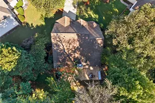 2635 Harbor Point Ct, Cumming, GA 30041 - Photo 41
