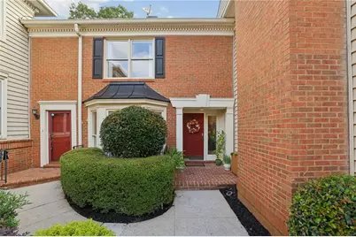 76 Mount Vernon Circle, Sandy Springs, GA 30338 - Photo 3