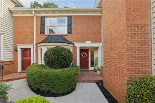 76 Mt Vernon Cir, Sandy Springs, GA 30338 - Photo 3