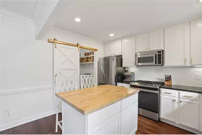 76 Mount Vernon Circle, Sandy Springs, GA 30338 - Photo 19