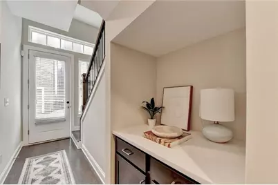 595 Broadview Place NE, Atlanta, GA 30324 - Photo 13